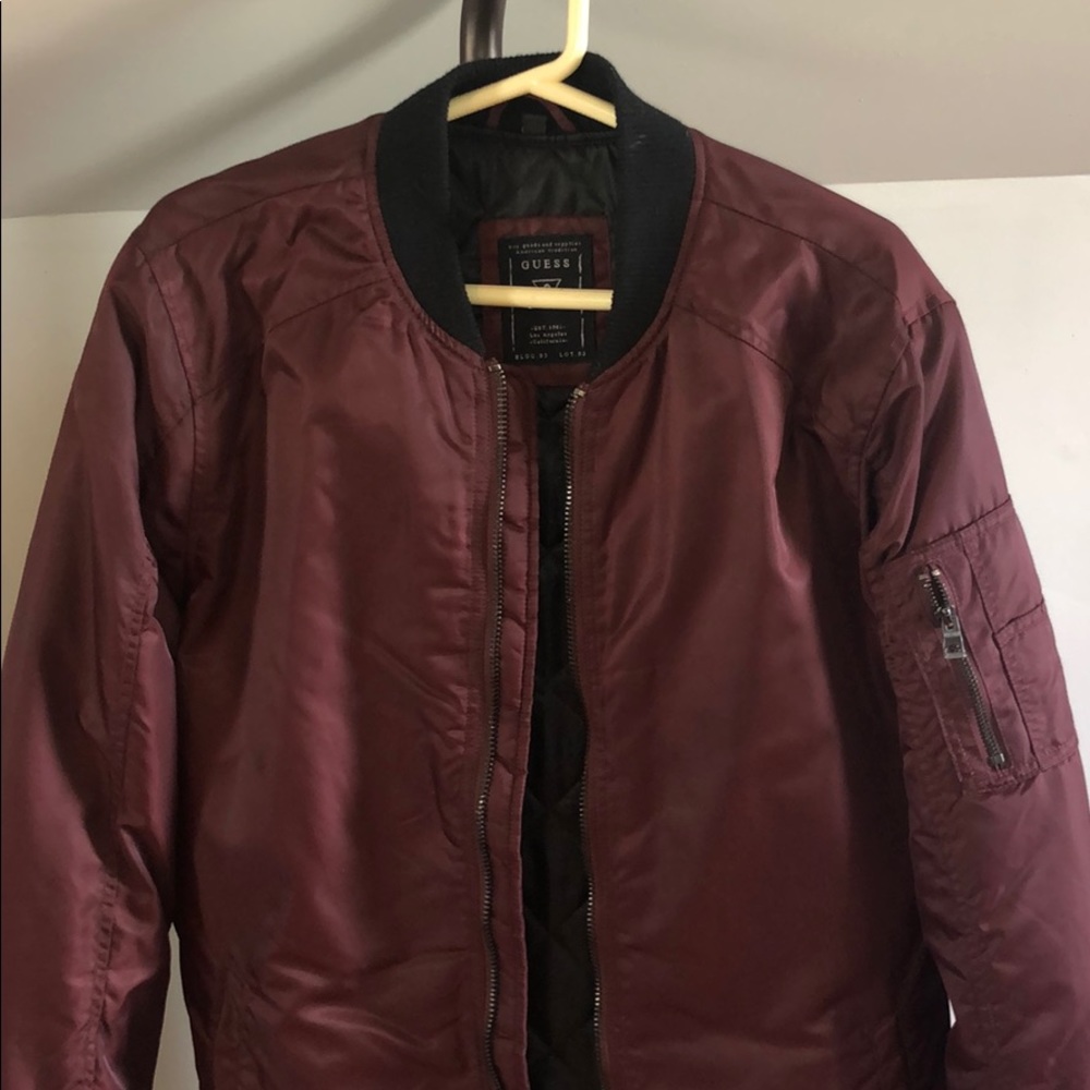 GUESS BOMBER JACKET MAROON